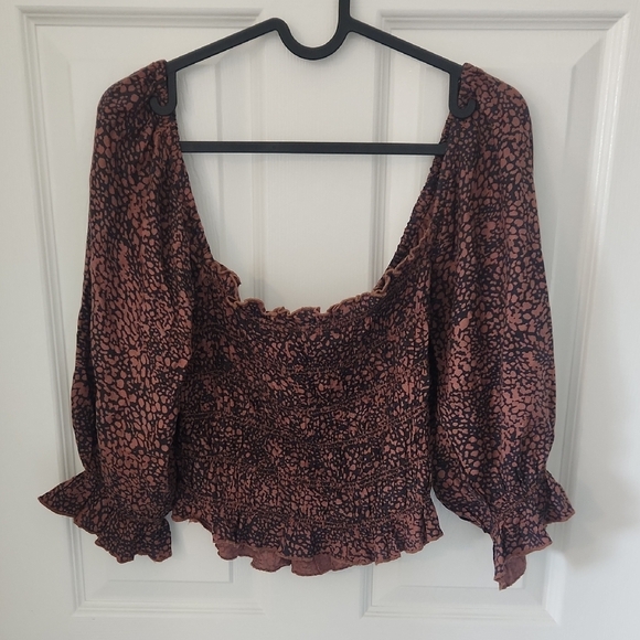 Urban Outfitters Women's Giselle Black and Brown Smocked Top Medium - Picture 4 of 10